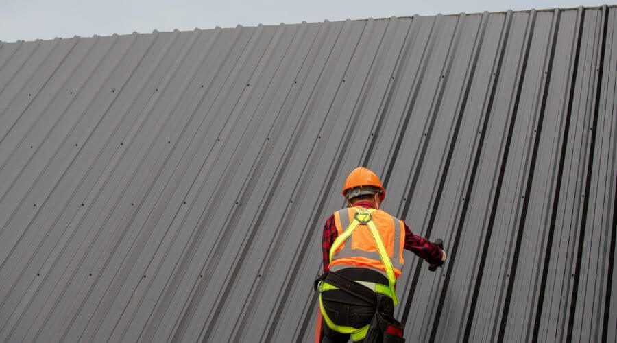 Roofer in Comerio, PR